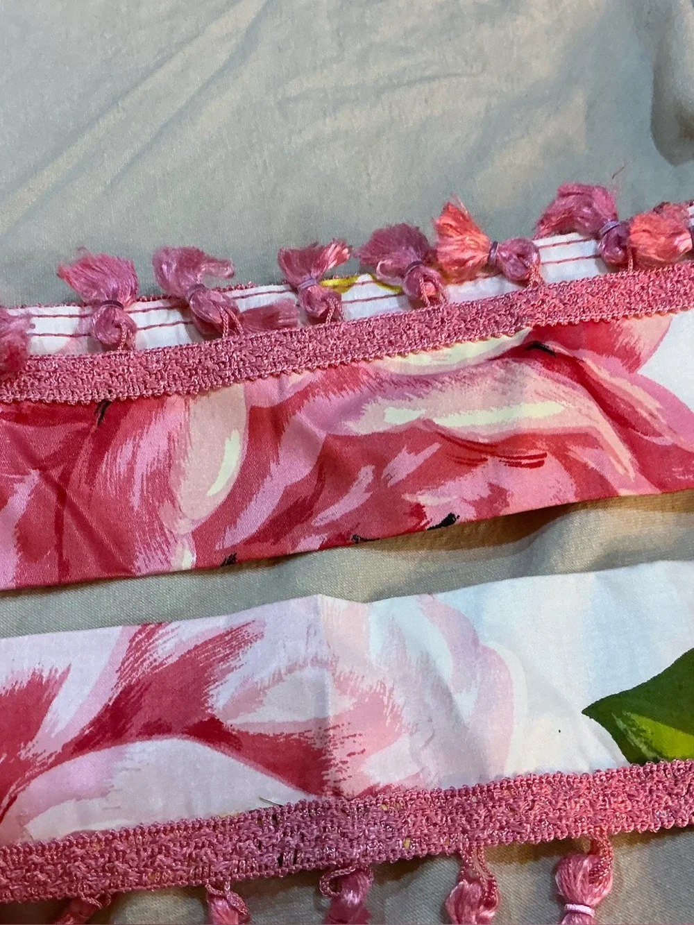 16 Pink drape Tassel Tiebacks/trims w/tassels & rings, crafters